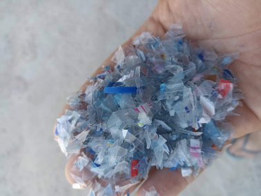 Unwashed Pet Flakes